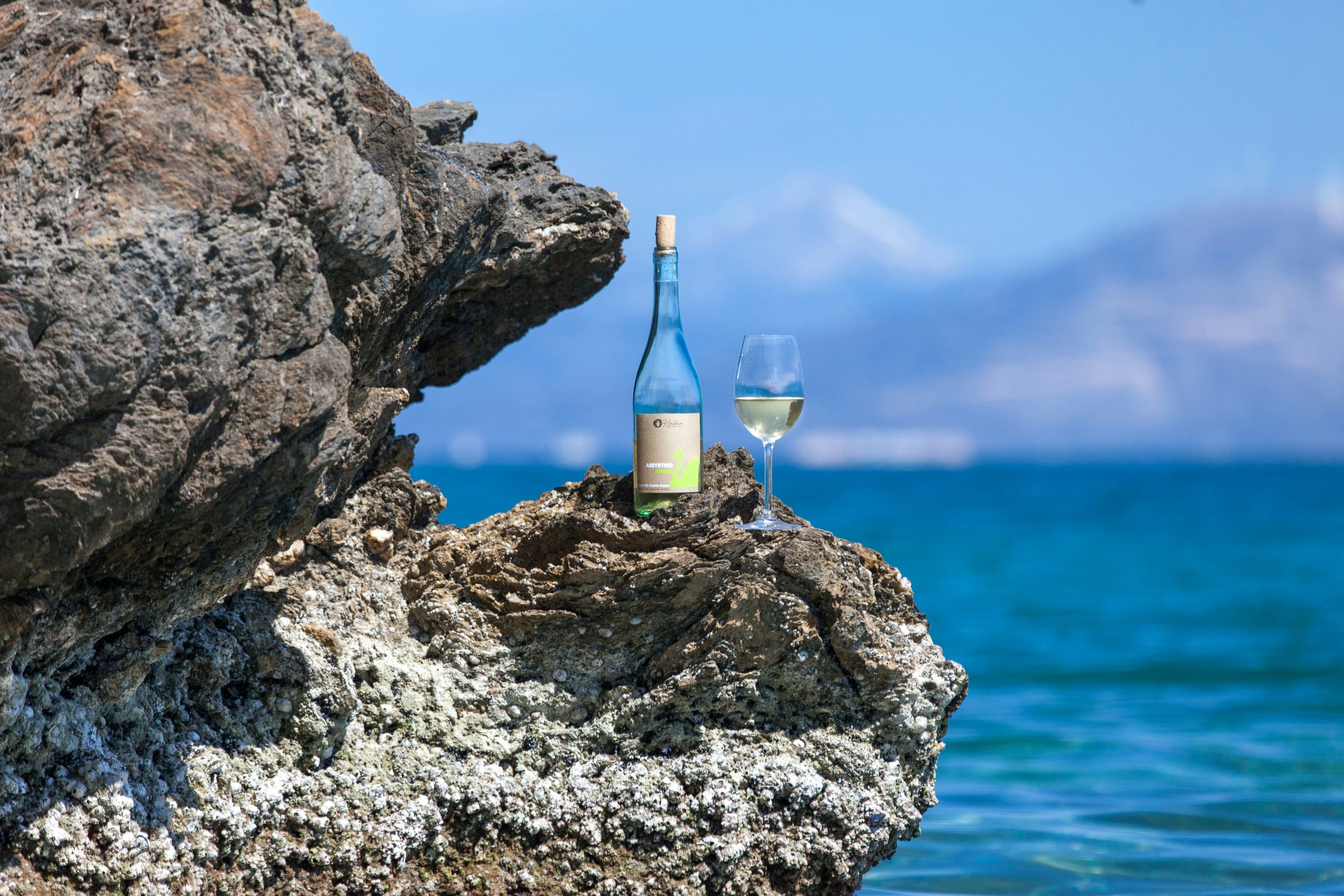 Sunshine in a Glass – 10 Summer Wines Worth The Pour